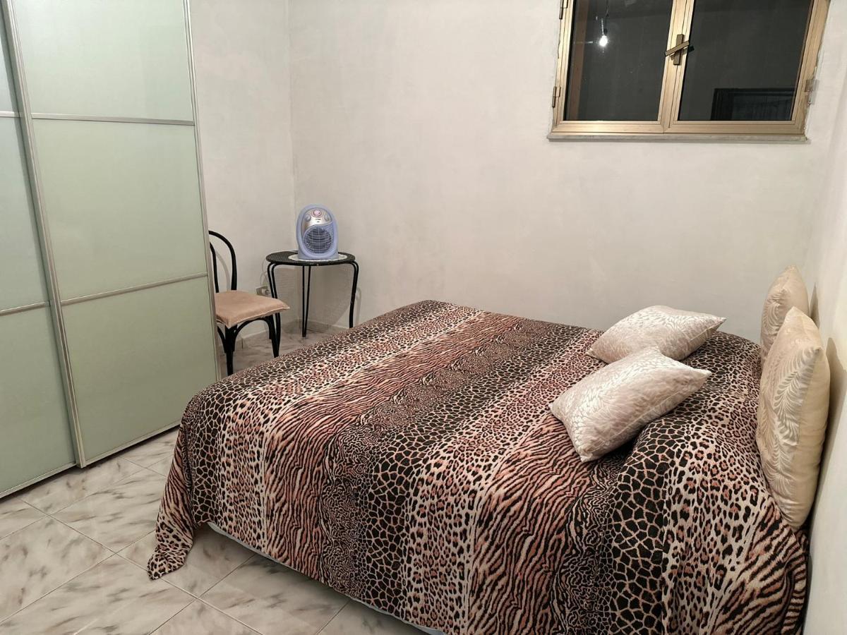 Imperium Allestimenti Bed & Breakfast เนเปิลส์ ภายนอก รูปภาพ