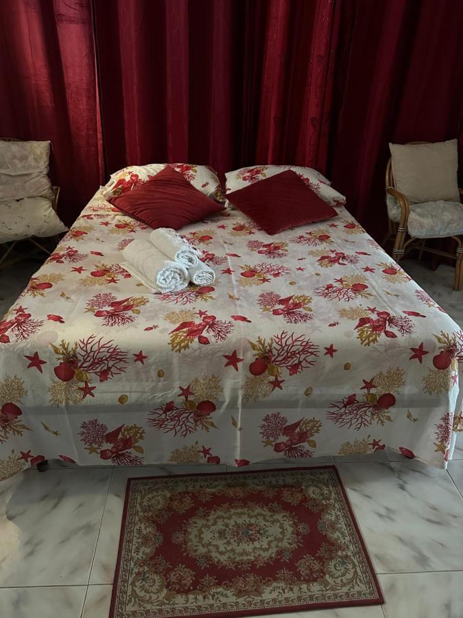 Imperium Allestimenti Bed & Breakfast เนเปิลส์ ภายนอก รูปภาพ